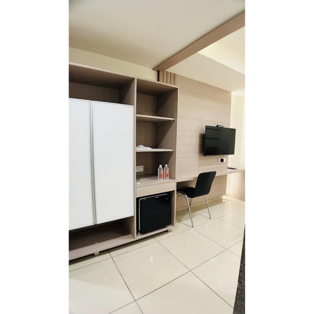 Hotel Ashray Inn Express Amhedabad Dış mekan fotoğraf